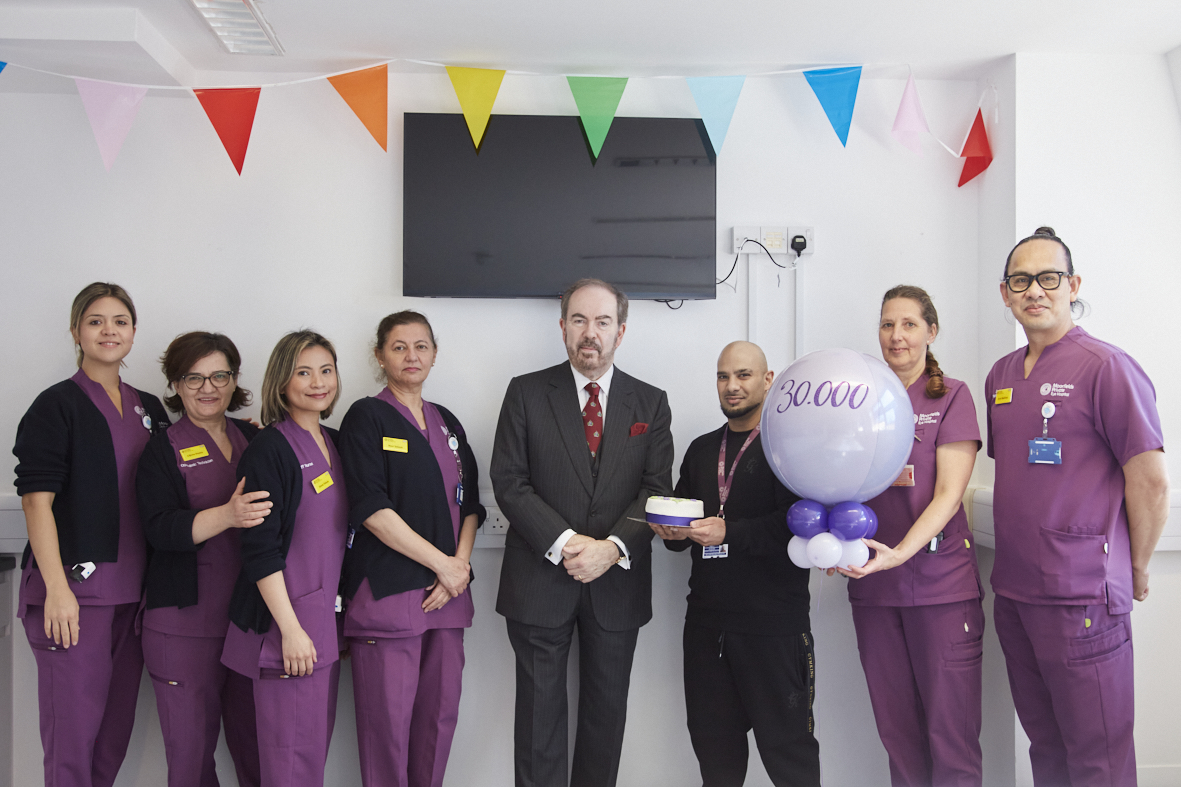 Professor David Gartry and Moorfields Private clinical team