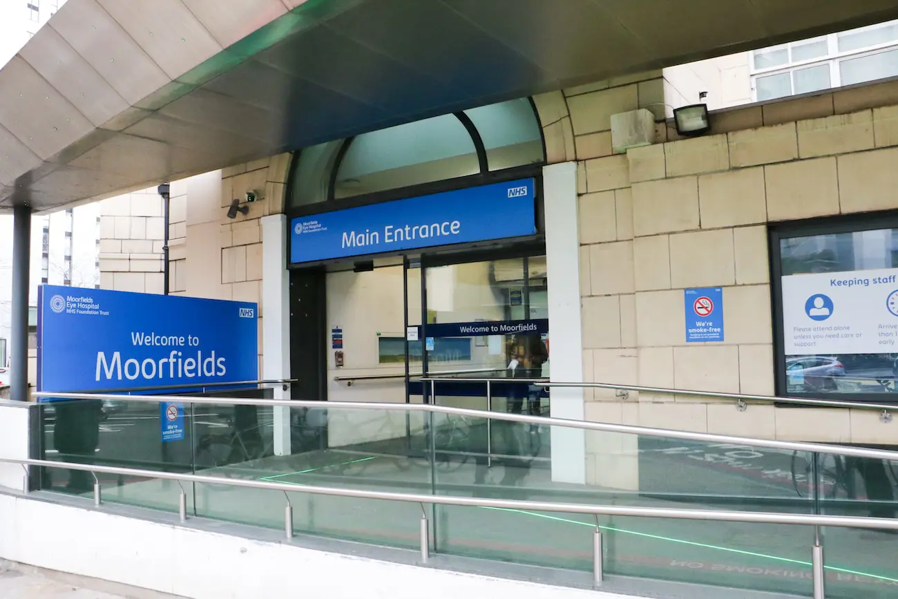 Moorfields City Road entrance